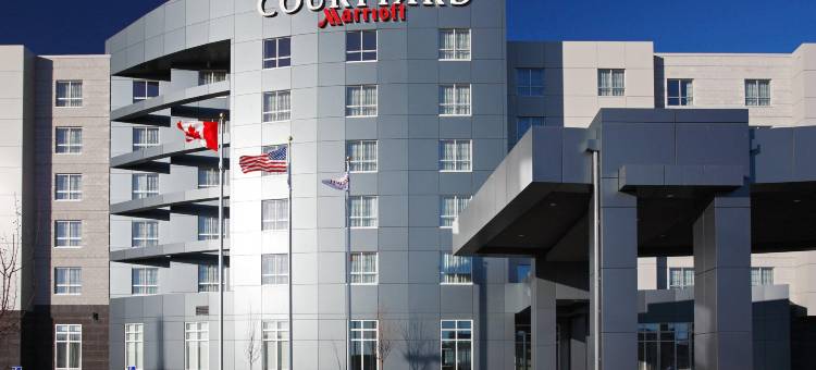 卡尔加里机场万豪万怡酒店(Courtyard Calgary Airport)图片
