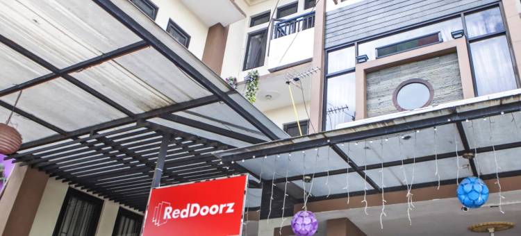 红门Plus酒店-近印尼师范大学(RedDoorz Plus Near Isola Upi)图片