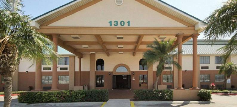 法尔美洲佳价旅馆(Americas Best Value Inn Pharr)图片