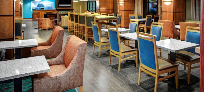 希尔顿欢朋酒店-冷水溪(Hampton Inn Coldwater)图片