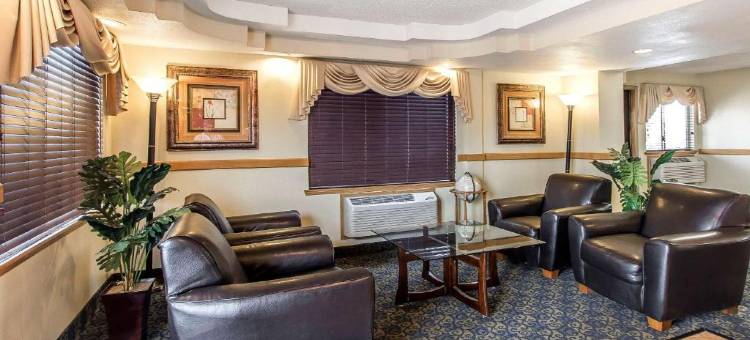 克林顿布伦特伍德旅馆(Brentwood Inn Clinton)图片