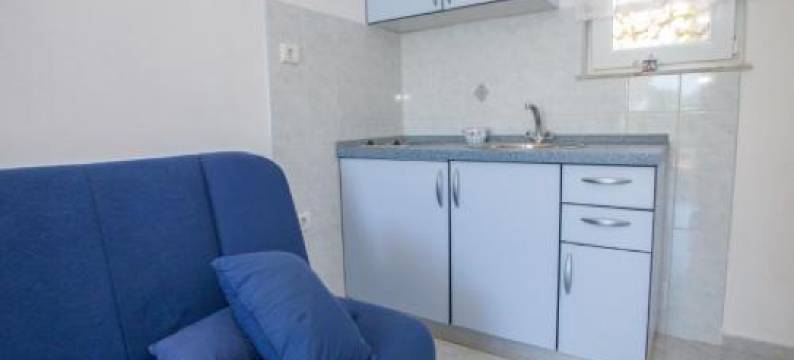 Apartment Rea with Pool图片