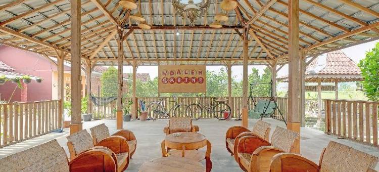 恩达勒姆萨宾伊斯兰酒店(Joglo Ndalem Sabine Syariah)图片