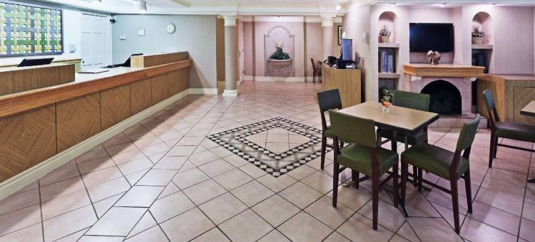 圣安东尼奥市场广场拉昆塔温德姆酒店(La Quinta Inn by Wyndham San Antonio Market Square)图片