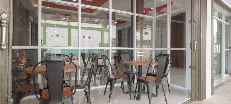 红门子Plus靠近UIN Raden Fatah Palembang(RedDoorz Plus at Grand Tara Homestay Palembang)图片