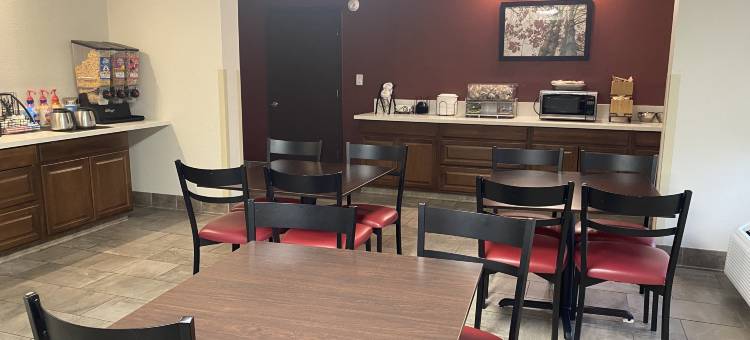 罗阿诺克阿皮兹红顶酒店(Red Roof Inn Roanoke Rapids)图片
