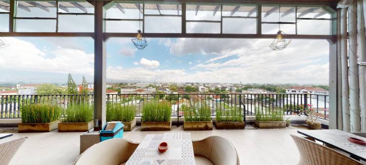 拉帕特玛雅哈特高级酒店(Hart Hotel Premium Rapatmaja)图片