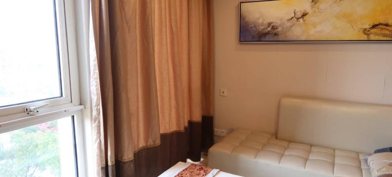 环太湖落地窗大阳台舒适安静ins凤公寓(墅里路分店)图片