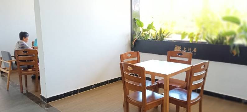 管家小岳岳民宿(么龙路分店)图片