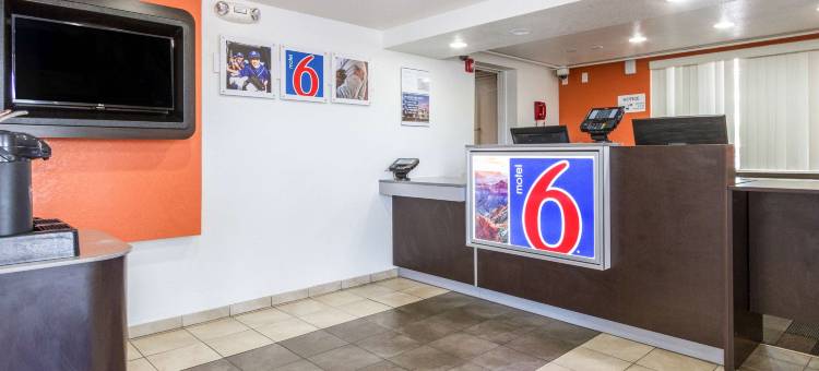 亚利桑那坦佩 - 凤凰城机场 - 牧师大道 6 号汽车旅馆(Tempe, AZ – Phoenix Airport – Priest Dr)图片