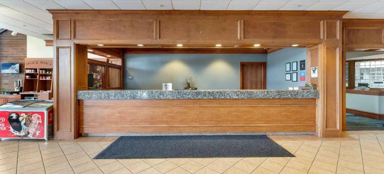 布莱斯华美达酒店(SureStay Plus Hotel by Best Western Price)图片