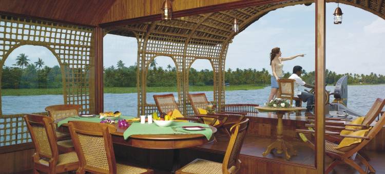 库玛拉孔湖畔度假村(Kumarakom Lake Resort)图片