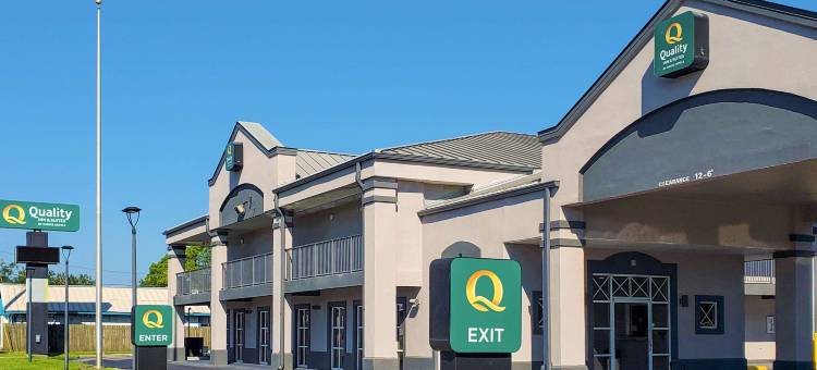 巴拿马城海滩附近凯艺套房酒店(Quality Inn & Suites Near Panama City Beach)图片