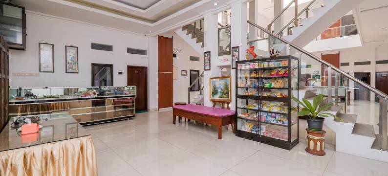 红多兹酒店-近爪哇帖木儿公园(RedDoorz Near Jawa Timur Park 3)图片