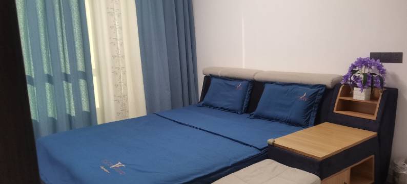 泓岩民宿(长江路分店)图片