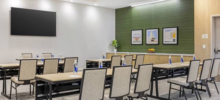 卡布里亚酒店伯班克机场(Cambria Hotel Burbank Airport)图片