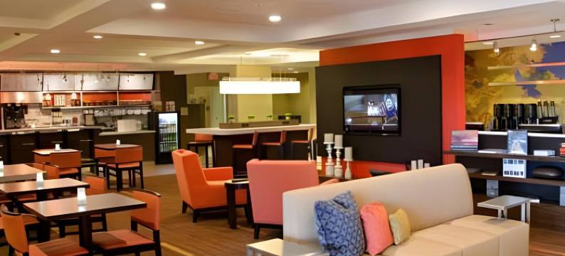 威奇托东万豪万怡酒店(Courtyard Wichita East)图片