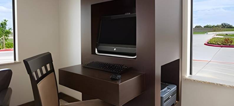 冈萨雷斯温德姆戴斯套房酒店(Days Inn & Suites by Wyndham Gonzales TX)图片