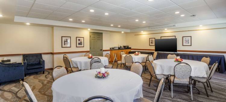 埃德蒙兹港贝斯特韦斯特优质酒店(Best Western Plus Edmonds Harbor Inn)图片