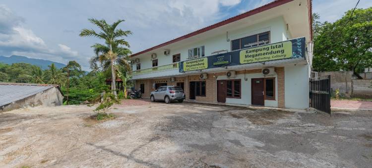 Urbanview Hotel Kampung Istal Megamendung Puncak by RedDoorz图片