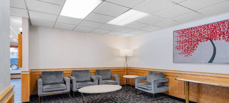 基斯通顿华美达酒店-近拉什莫尔山(Ramada by Wyndham Keystone Near Mt Rushmore)图片