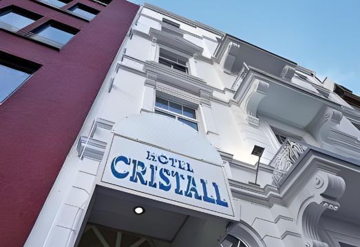 Hotel Cristall - Frankfurt City Hotel Overview