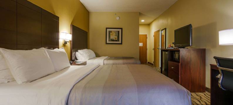 西切斯特-北辛辛那提 I-75 凯艺酒店(Quality Inn I-75 West Chester-North Cincinnati)图片