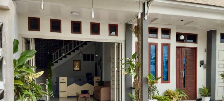 安妮莎民宿清真亚齐米特拉红门酒店(An Nisa Homestay Syariah Mitra RedDoorz)图片