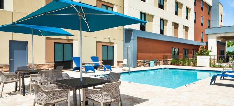 克莱维斯顿欢朋酒店(Hampton Inn Clewiston)图片