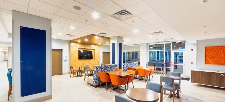 哈利森大学区智选假日套房酒店(Holiday Inn Express & Suites Harrisonburg – University Area)图片