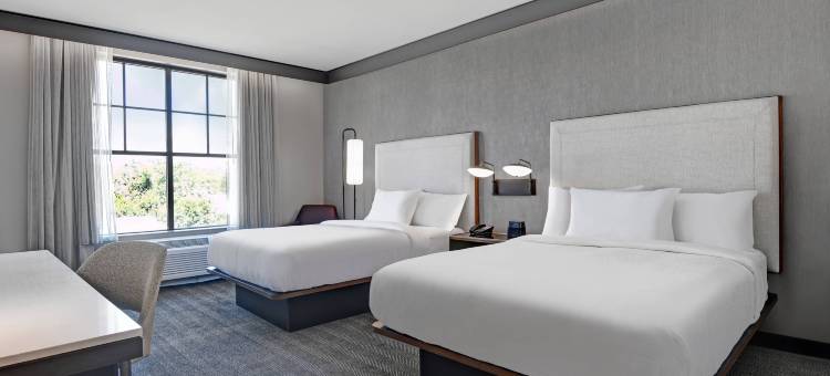 Courtyard Manhattan Aggieville图片