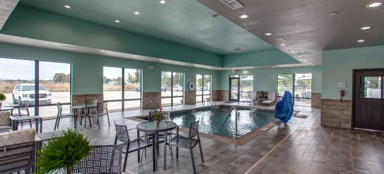威奇托/机场希尔顿欢朋套房酒店(Hampton Inn & Suites Wichita/Airport)图片