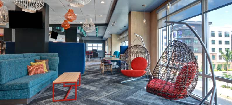 圣彼得堡市中心中央大街希尔顿特鲁酒店(Tru by Hilton St. Petersburg Downtown Central Ave)图片