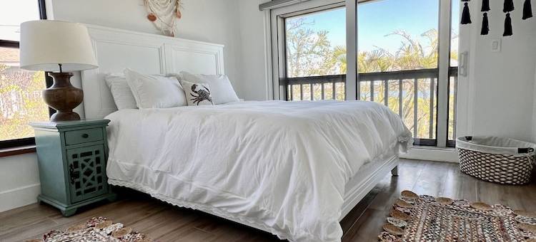 SANTA CLARA! Coastal, modern 3BR ESCAPE, harbor view, boat slip, CLUB access图片