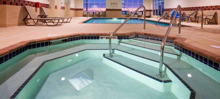 迈诺特欢朋酒店及套房(Hampton Inn & Suites Minot Airport)图片