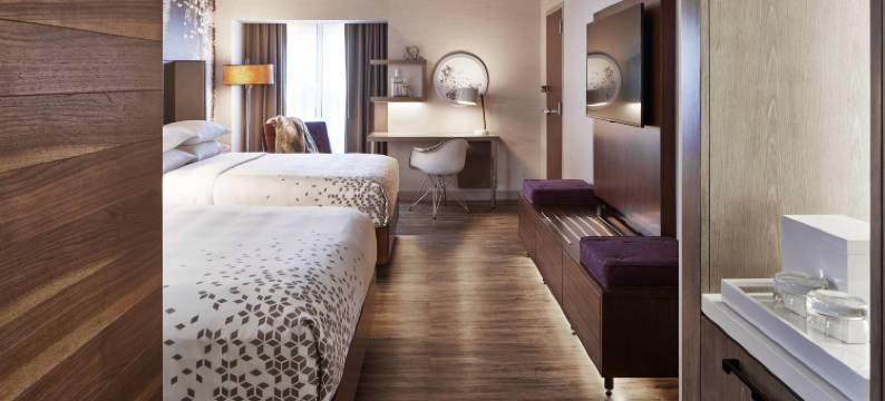 德尔蒙特罗切斯特万丽Spa酒店(The Del Monte Lodge Renaissance Rochester Hotel & Spa)图片