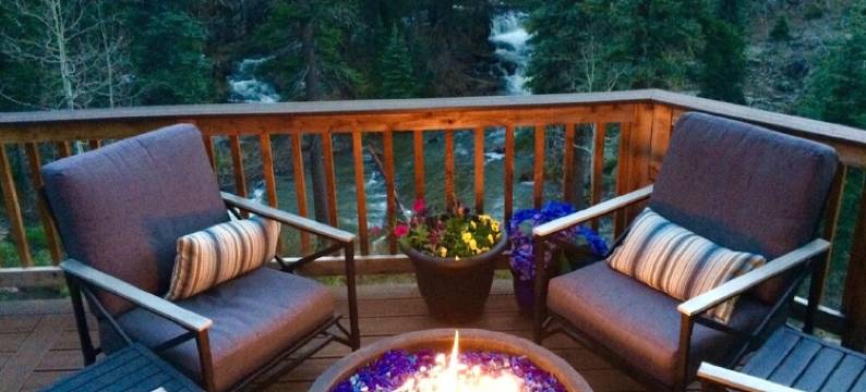 Luxury Mountain Cabin  overlooking Cascade Creek  7th nite FREE图片