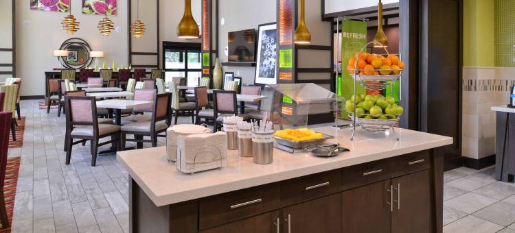 达拉斯市场中心欢朋套房酒店(Hampton Inn & Suites Dallas Market Center)图片