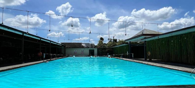 新苏里亚酒店(New Surya Hotel)图片