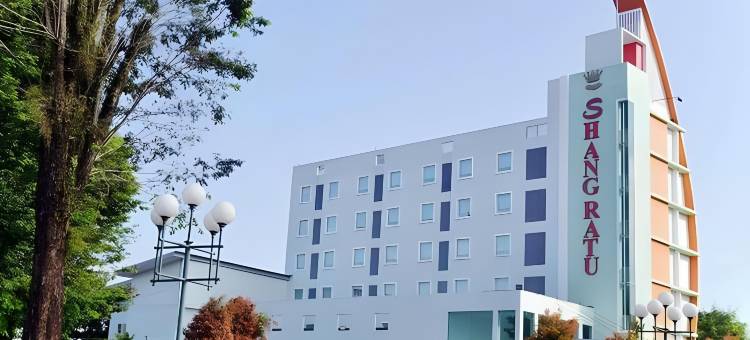 拉图度假酒店(Ratu Hotel & Resort)图片