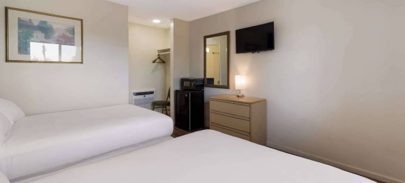 利弗莫尔罗德威酒店(Rodeway Inn Livermore)图片