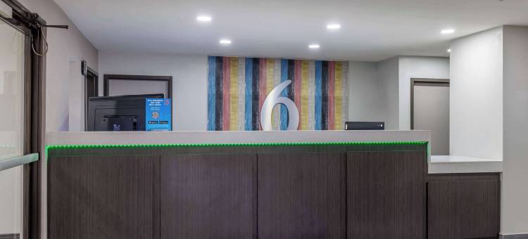 德州布伦汉姆Studio 6套房(Studio 6 Suites Brenham, TX)图片