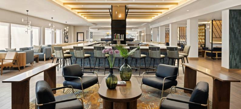 奥什科什万豪海滨酒店及会议中心(Oshkosh Marriott Waterfront Hotel & Convention Center)图片