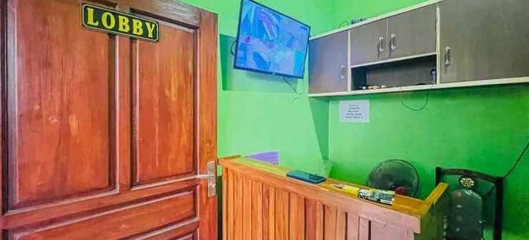 RedDoorz Near Sunrise Mall Mojokerto图片