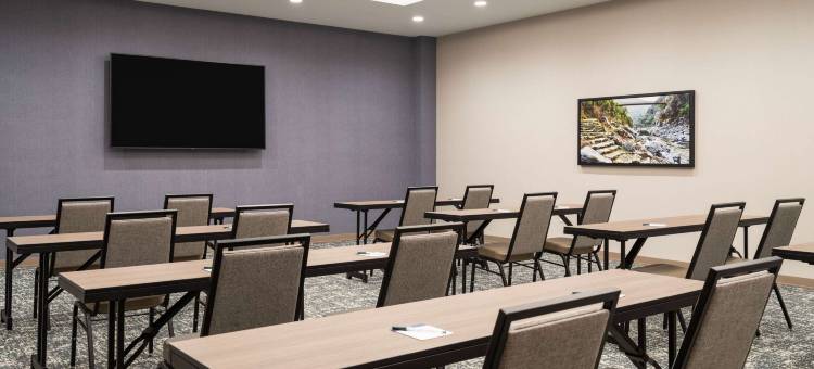 温德姆林肯拉昆塔温德姆酒店(La Quinta Inn and Suites by Wyndham Lincoln)图片