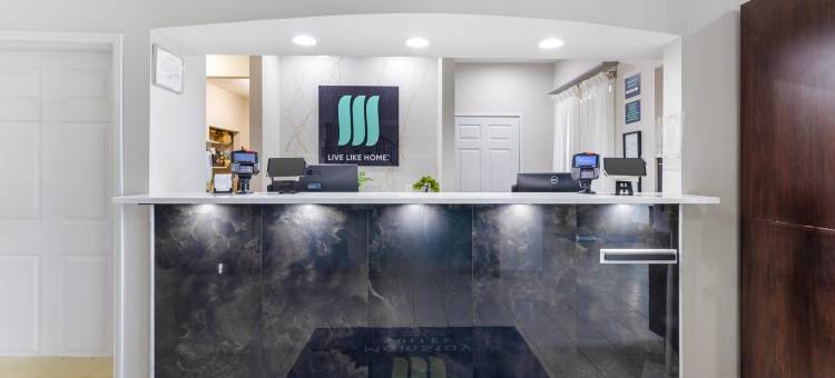 麦迪逊机场美茵斯坦套房酒店(MainStay Suites Madison Airport)图片