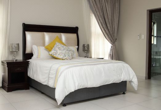 Letsatsing Lodge Hotel Overview