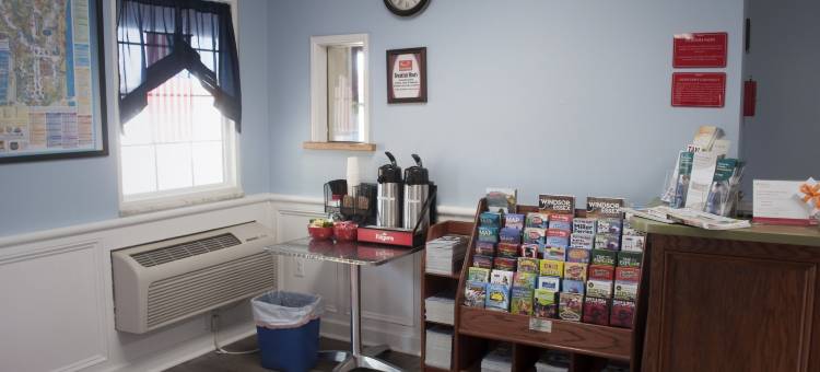 南伊克诺套房酒店(Econo Lodge Inn & Suites South)图片