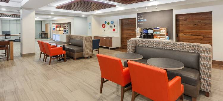 智选假日套房酒店蒂尔顿 - 湖区(Holiday Inn Express & Suites Tilton - Lakes Region)图片