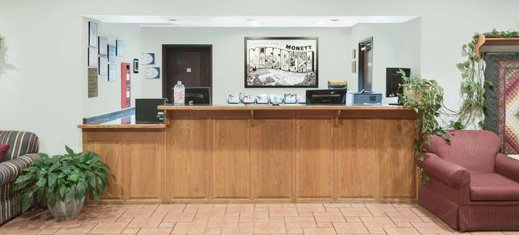 莫内特速8酒店(Super 8 by Wyndham Monett)图片